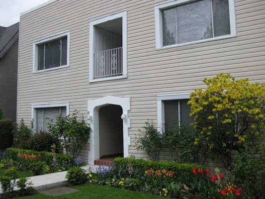 1305 West 15th Avenue property